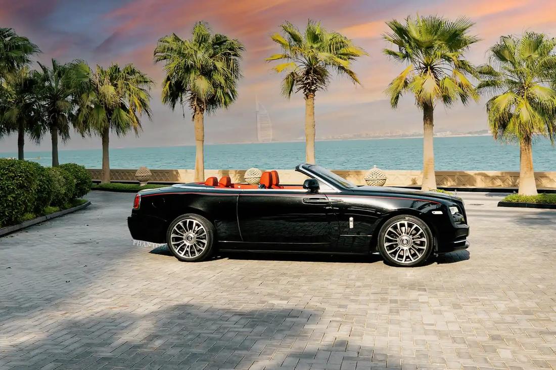 Rolls-Royce Dawn