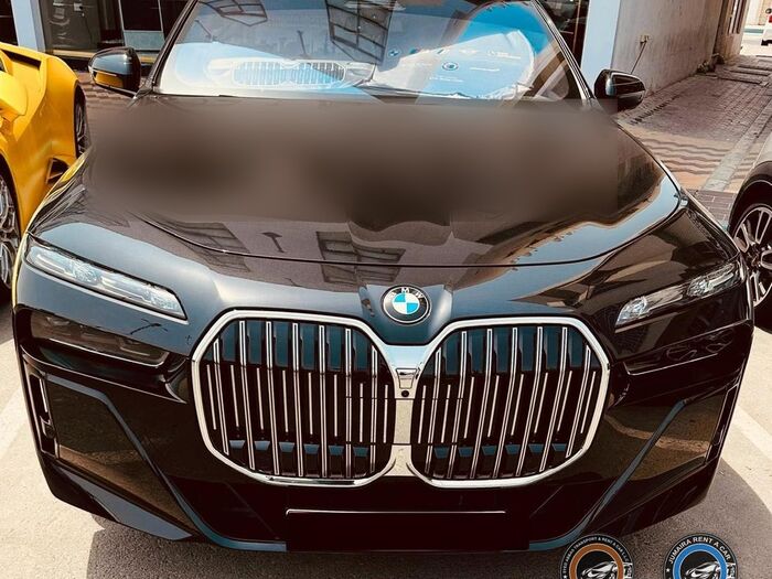 BMW 7 Series (G70)