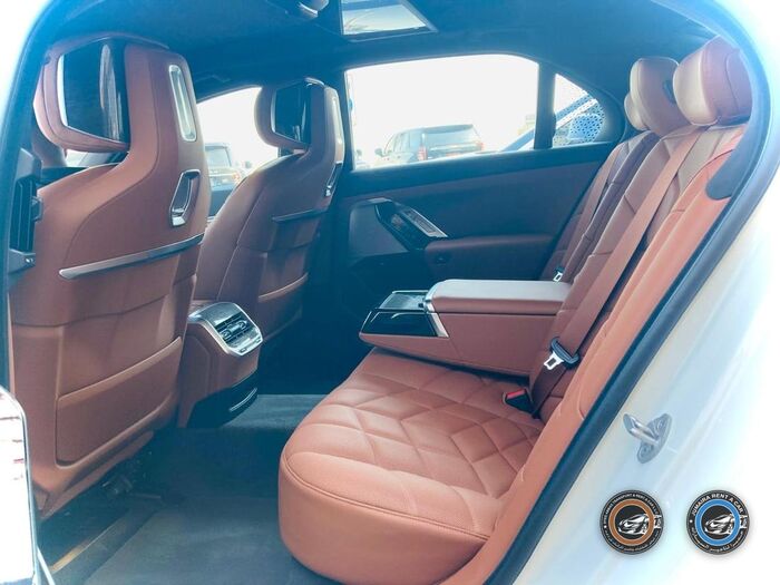 BMW 7 Series (G70)
