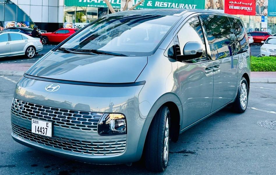 Hyundai Staria