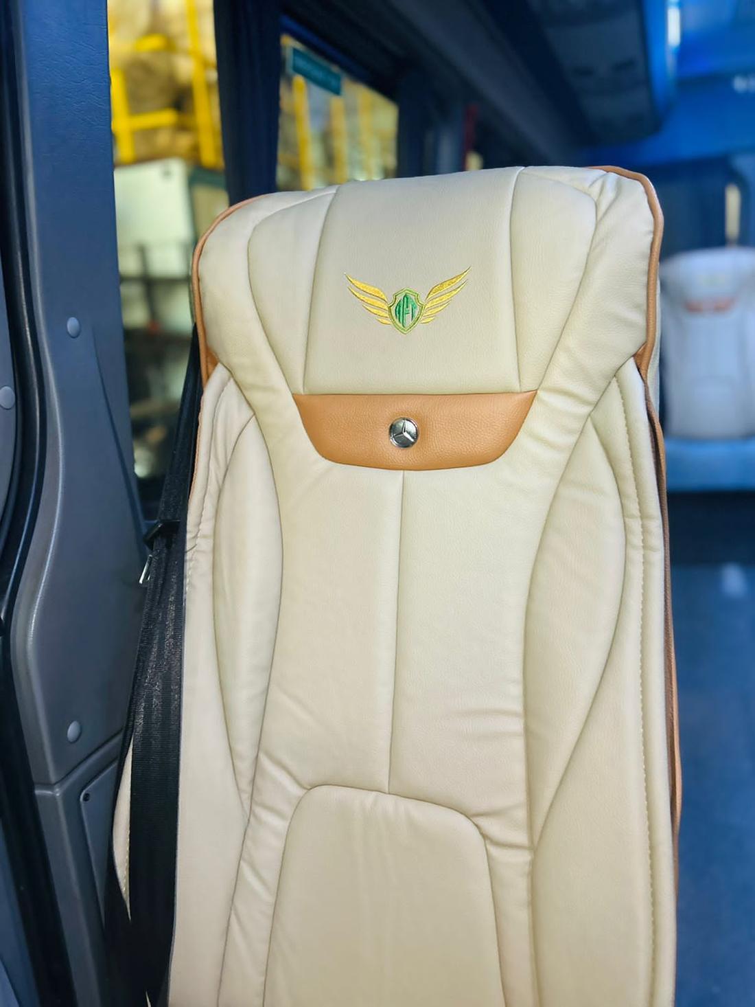 Luxury coach (King Long)