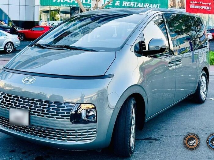 Hyundai Staria