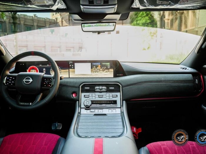 Nissan Patrol Nismo interior