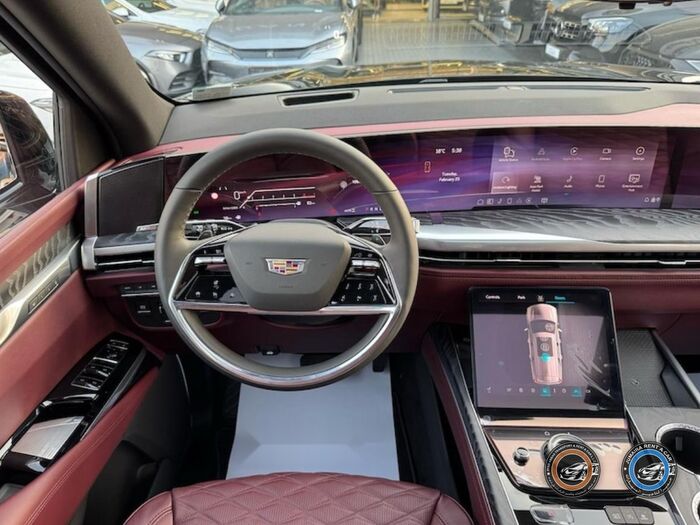 Cadillac Escalade interior