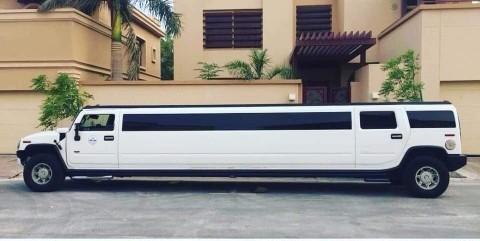 Hummer H2 stretch limousine