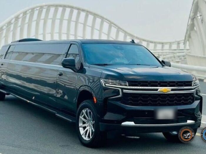 Chevrolet Suburban Stretch Limousine (20-seat)